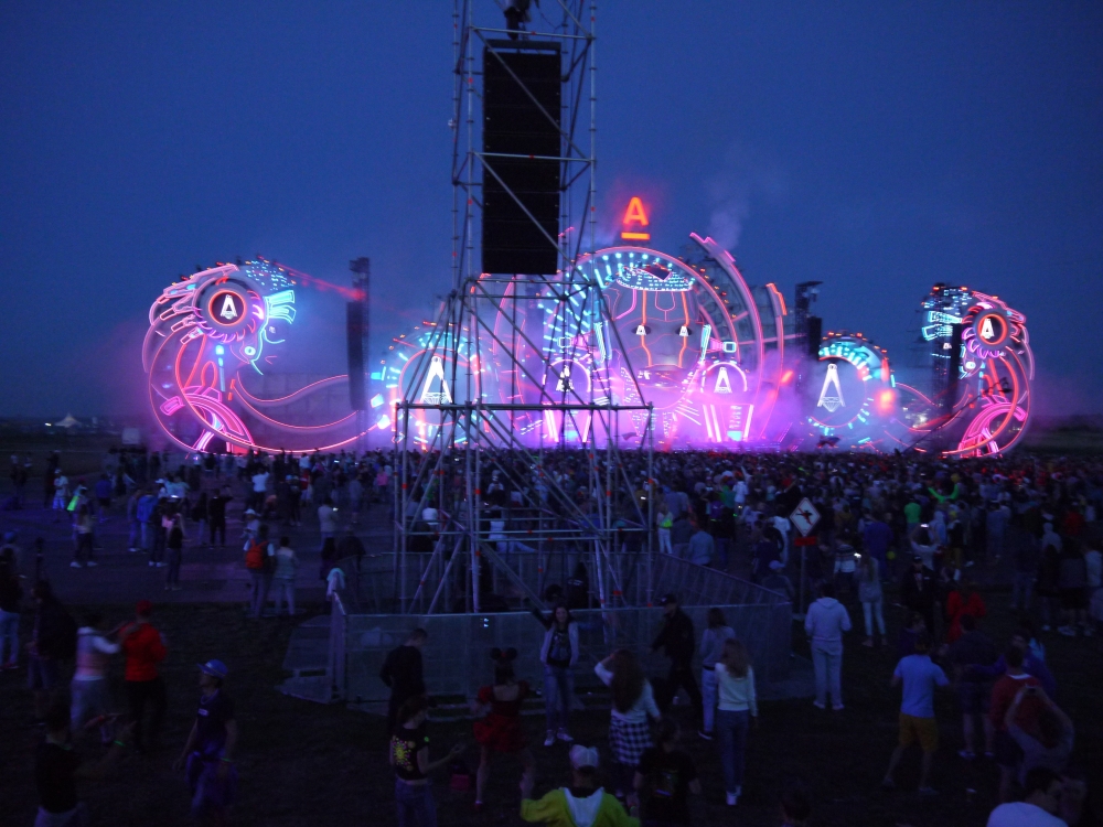 фестиваль Alfa Future People, Нижний Новгород, 4g, Билайн, Beeline, Альфа Фьюча Пипл, электронная музыка, мировые диджеи