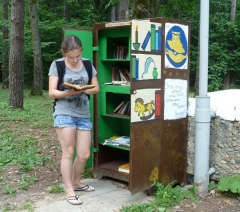 Новости  - На Кремлевской набережной откроют уличную библиотеку