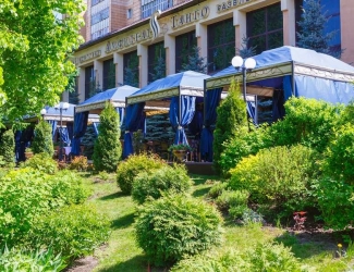 Казанский ресторан «Амфитеатр Танго» оштрафовали за кишечную палочку в салате