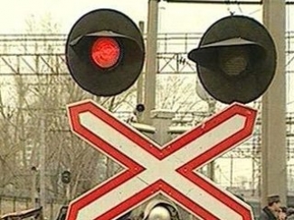 В Казани 25-летний водитель легкового автомобиля погиб при столкновении с поездом