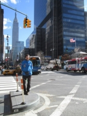 Новости  - Казанские велосипедисты-кругосветники добрались до США