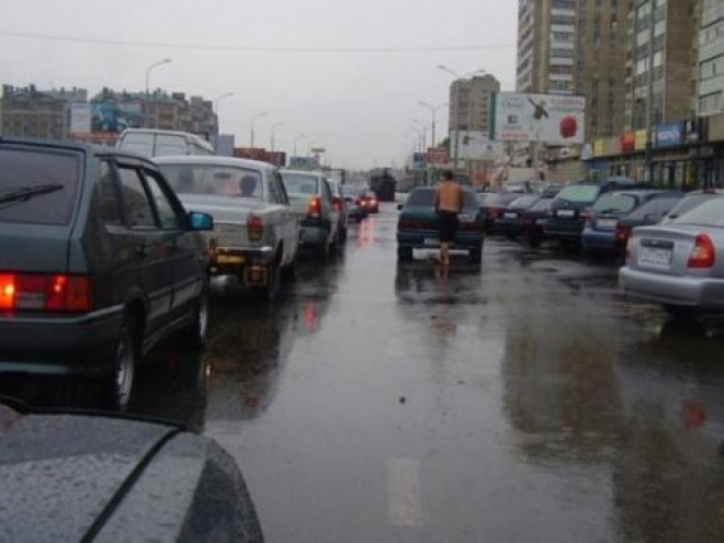 Казань празднует День города под дождем