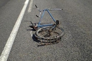 В РТ пьяный полицейский насмерть сбил пожилого велосипедиста