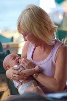 Родители Казани могут получить сертификат на материнский капитал, не выходя из дома