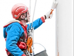 Новости  - В Набережных Челнах с восьмиметровой высоты сорвался промышленный альпинист