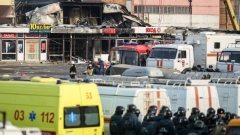 Новости  - Материальную помощь получили 32 пострадавших при пожаре в ТЦ «Адмирал»