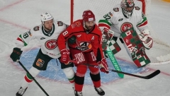 Барсы проиграли «Автомобилисту»