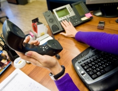 Новости  - В Татарстане заработала еще одна горячая линия по вопросам оказания финансовых услуг