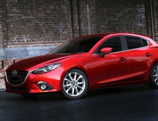 19-летний водитель Mazda сбил трёх пешеходов в центре Казани