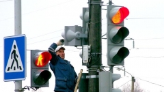 Новости  - В рамках проекта "Безопасные и качественные дороги" в Казани установили сотни знаков и светофоров