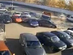 Новости  - В Казани водитель «Hyundai» повредил несколько машин