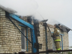 Новости  - В Татарстане частный дом загорелся от удара молнии