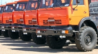 Вооружённые «бойцы самообороны Майдана» захватили 50 КАМАЗов, принадлежащих челнинскому автогиганту