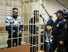 Новости  - СМИ: лихач, протаранивший аэропорт Казани, признан невменяемым